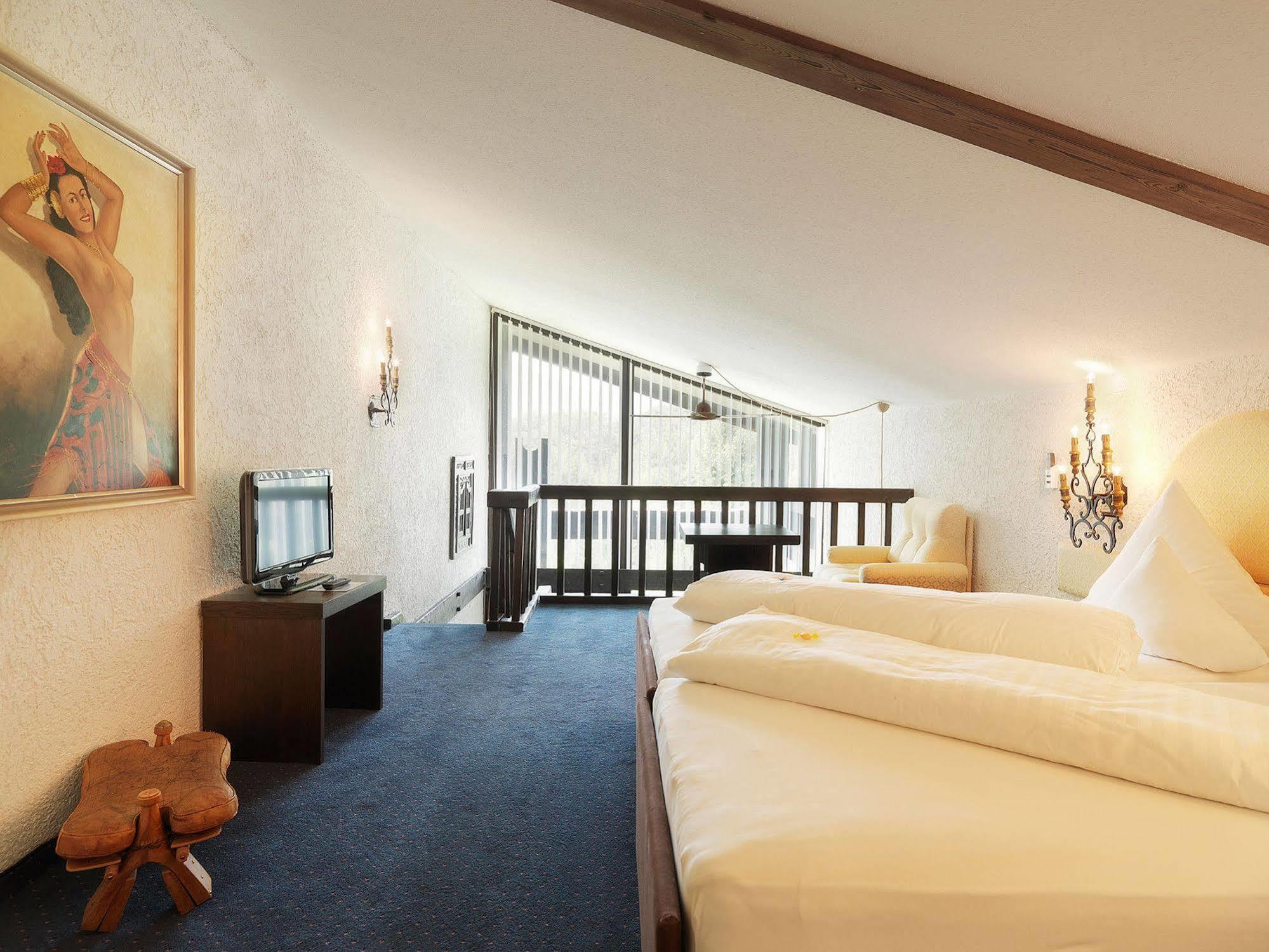 Kaysers Tirolresort - Wohlfuehlhotel Fuer Erwachsene Миминг Экстерьер фото